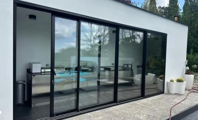 Fermeture d'une Pool House, Montauban, Le Menuisier du Midi